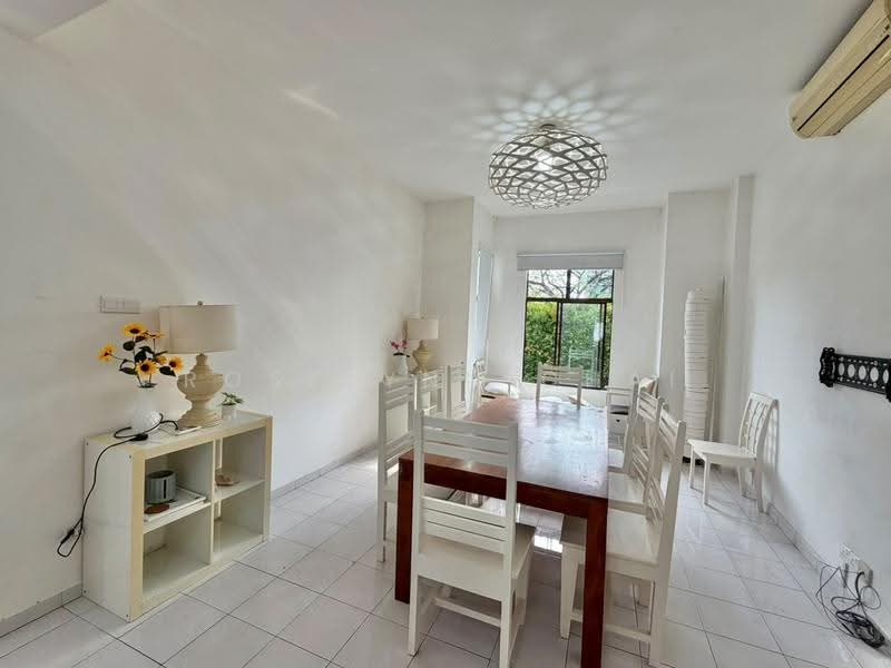 Rumah Banglo untuk Dijual di Leisure Farm (Gelang Patah) - Roselynn Chai - Dining Room - PropertyGuru.com.my