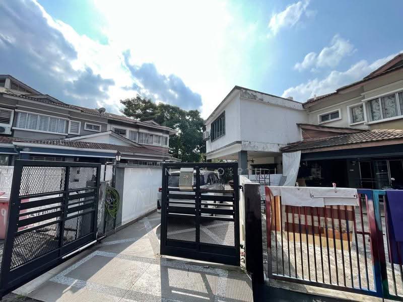 Rumah Teres 2-Tingkat untuk Dijual di Taman Kelana Idaman (Ara Damansara) - Intan Sophia - PropertyGuru.com.my