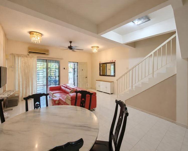 Rumah Teres untuk Dijual di Kota Kemuning (Shah Alam) - Kho Daniel - Living Room - PropertyGuru.com.my