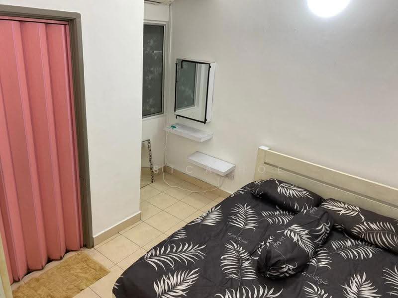 Pangsapuri untuk Disewa di Puchong Permata 1 - Jessica Hoe - Bedroom - PropertyGuru.com.my