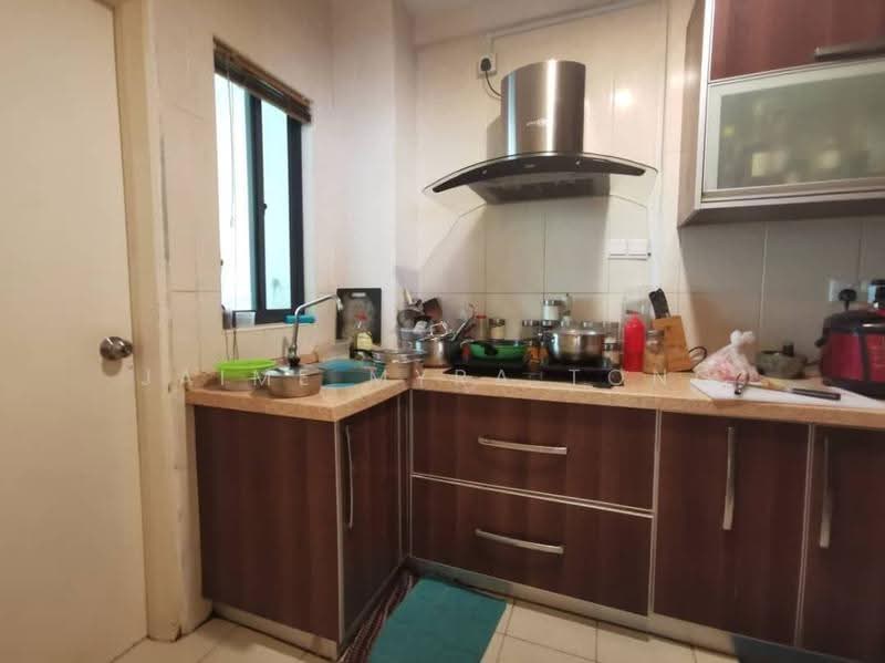 Kondominium untuk Dijual di The Peak Vista - Jaime Myra Tong - Kitchen - PropertyGuru.com.my