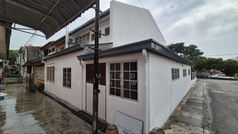 2-storey Terraced House for Sale in Shah Alam (Selangor) - Muhd Khairulnawawi Kamaruddin - Exterior - PropertyGuru.com.my