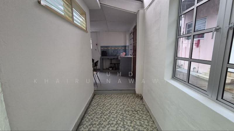 2-storey Terraced House for Sale in Shah Alam (Selangor) - Muhd Khairulnawawi Kamaruddin - Corridor - PropertyGuru.com.my