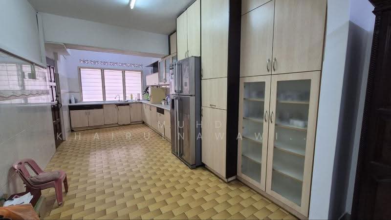 2-storey Terraced House for Sale in Shah Alam (Selangor) - Muhd Khairulnawawi Kamaruddin - Kitchen - PropertyGuru.com.my