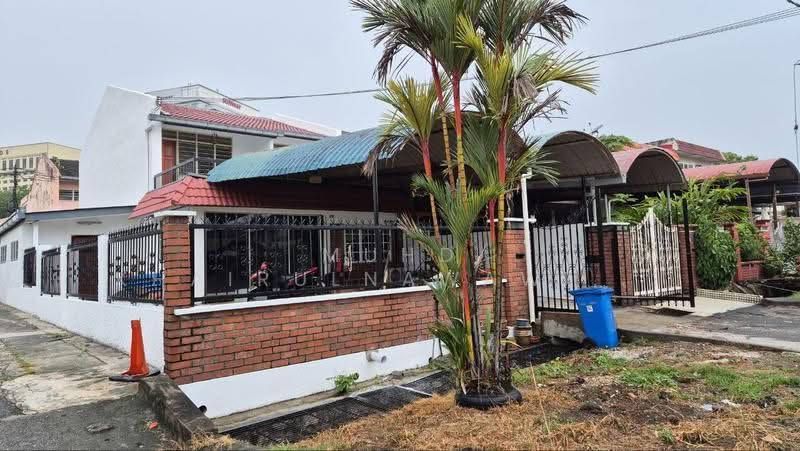 2-storey Terraced House for Sale in Shah Alam (Selangor) - Muhd Khairulnawawi Kamaruddin - Exterior - PropertyGuru.com.my