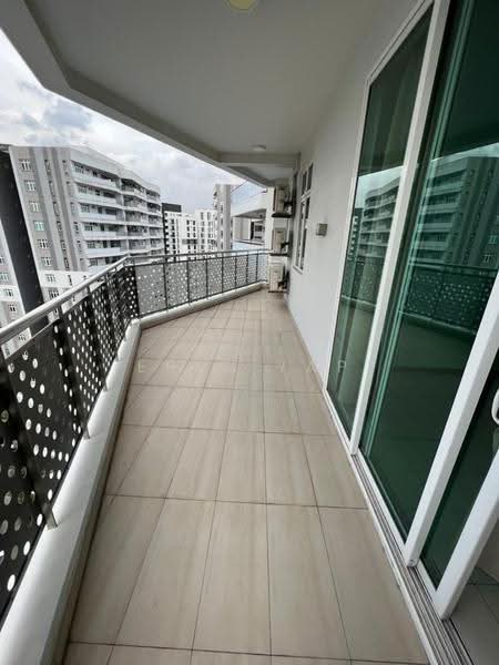 Kediaman Servis untuk Dijual di Grandview 360 - ERIC YAP - Balcony - PropertyGuru.com.my