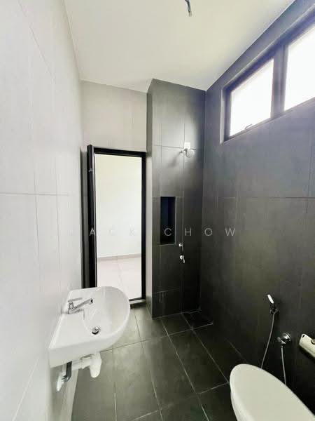 2-storey Terraced House for Sale in Taman Eco Cascadia (Tebrau) - Zack Chow - Bathroom - PropertyGuru.com.my