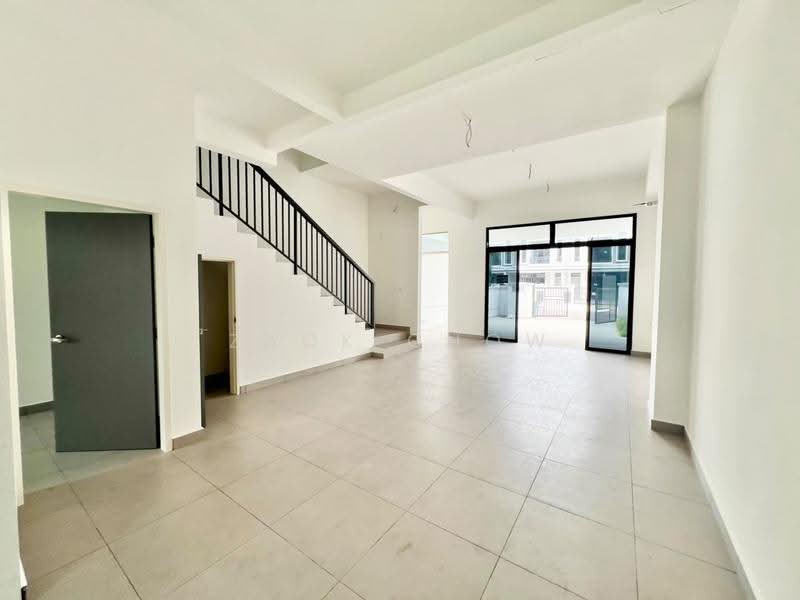 2-storey Terraced House for Sale in Taman Eco Cascadia (Tebrau) - Zack Chow - Living Room - PropertyGuru.com.my