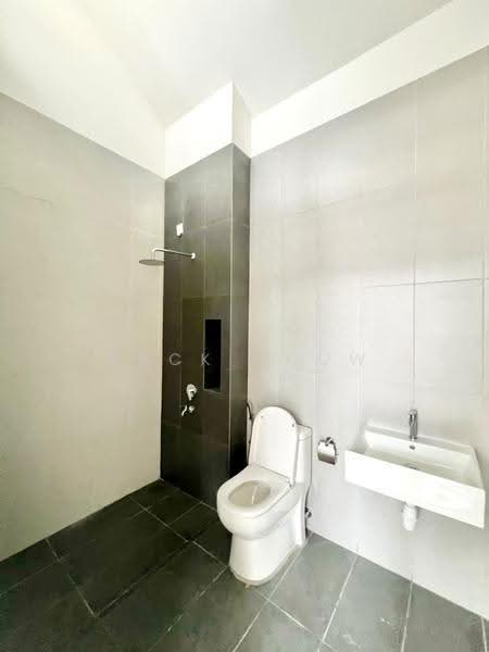 2-storey Terraced House for Sale in Taman Eco Cascadia (Tebrau) - Zack Chow - Bathroom - PropertyGuru.com.my