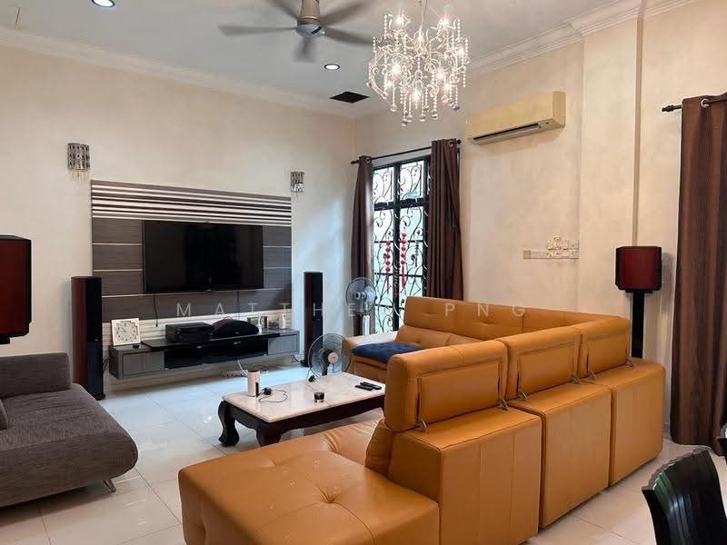 Rumah Teres 2.5-Tingkat untuk Dijual di Bayan Lepas (Penang) - Matthew Png - Living Room - PropertyGuru.com.my