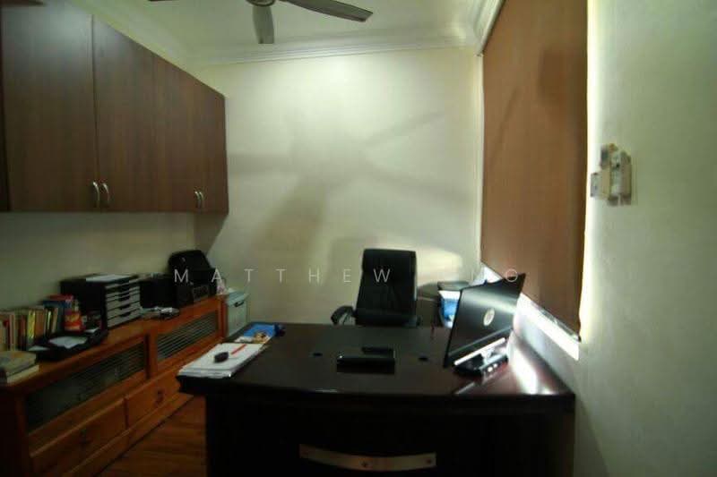 Rumah Teres 2.5-Tingkat untuk Dijual di Bayan Lepas (Penang) - Matthew Png - Study - PropertyGuru.com.my