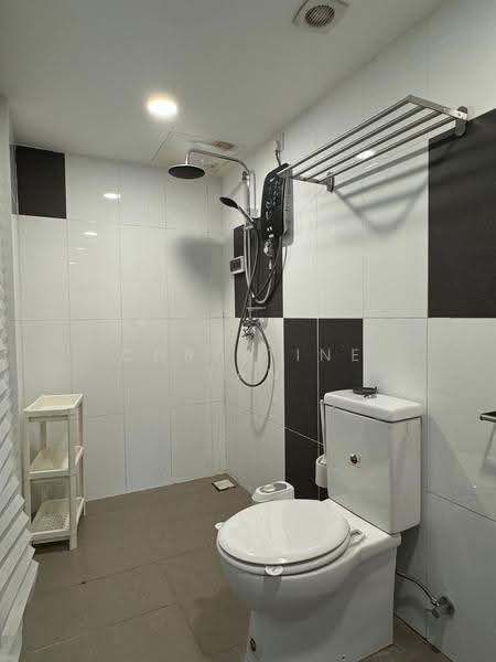 Service Residence for Sale at SOHO @ Empire City - Christine Tan - Bathroom - PropertyGuru.com.my