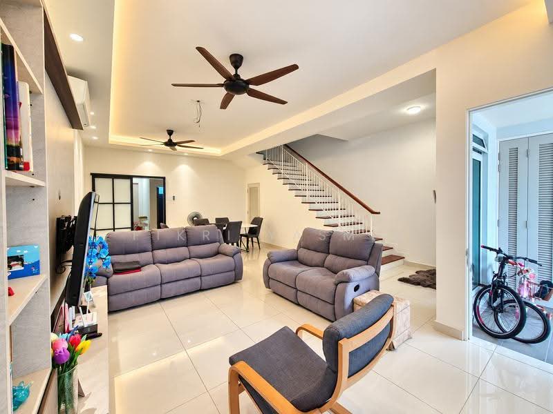 Rumah Teres 2-Tingkat untuk Dijual di Presint 12 (Putrajaya) - Fikri Yasmin - Living Room - PropertyGuru.com.my