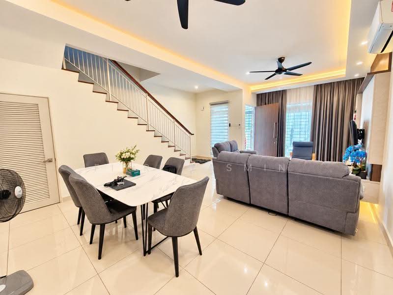 Rumah Teres 2-Tingkat untuk Dijual di Presint 12 (Putrajaya) - Fikri Yasmin - Living Room - PropertyGuru.com.my