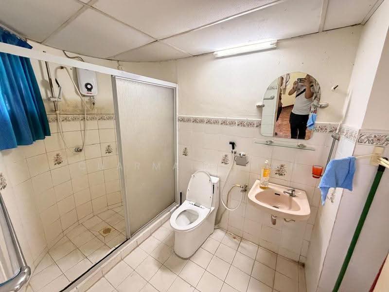 Kondominium untuk Dijual di Venice Hill - Charmaine Tan - Bathroom - PropertyGuru.com.my
