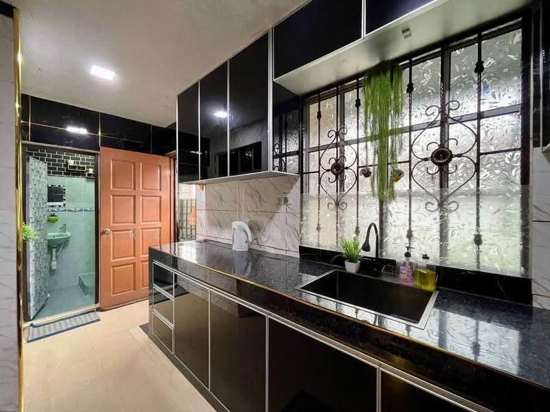 Terraced House for Sale in Taman Megah Ria (Masai) - Arzaim Barimin - Kitchen - PropertyGuru.com.my