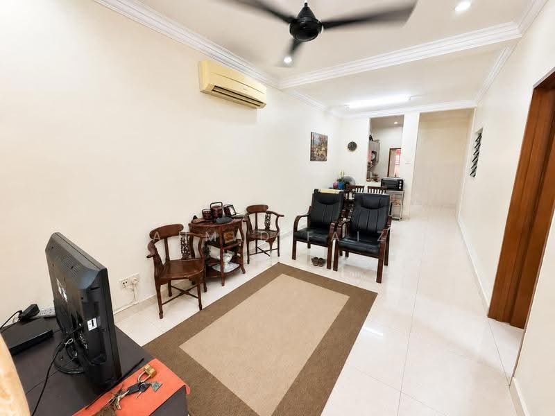 1-storey Terraced House for Sale in Bandar Bukit Raja (Klang) - Ahmad Faiz - Living Room - PropertyGuru.com.my