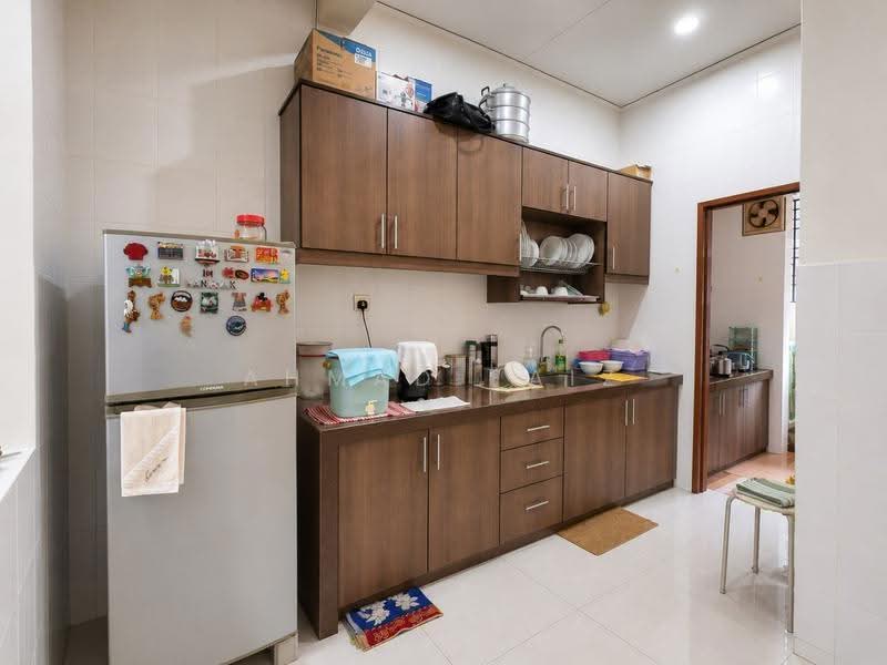 1-storey Terraced House for Sale in Bandar Bukit Raja (Klang) - Ahmad Faiz - Kitchen - PropertyGuru.com.my