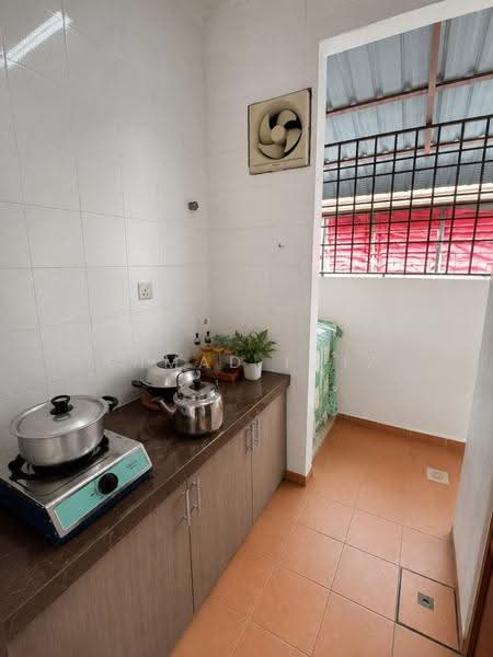 1-storey Terraced House for Sale in Bandar Bukit Raja (Klang) - Ahmad Faiz - Kitchen - PropertyGuru.com.my