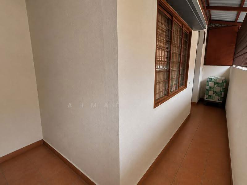 1-storey Terraced House for Sale in Bandar Bukit Raja (Klang) - Ahmad Faiz - Corridor - PropertyGuru.com.my