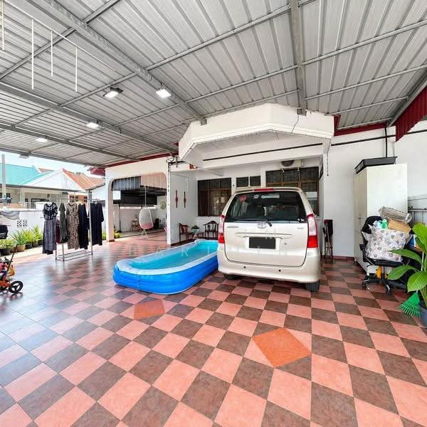 Terraced House for Sale in Taman Daya (Johor Bahru) - Arzaim Barimin - Exterior - PropertyGuru.com.my