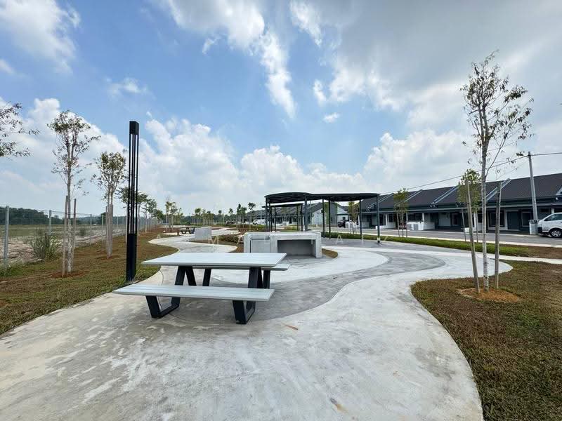 Townhouse for Rent in Dengkil (Selangor) - Ahmad Faiz - Exterior - PropertyGuru.com.my