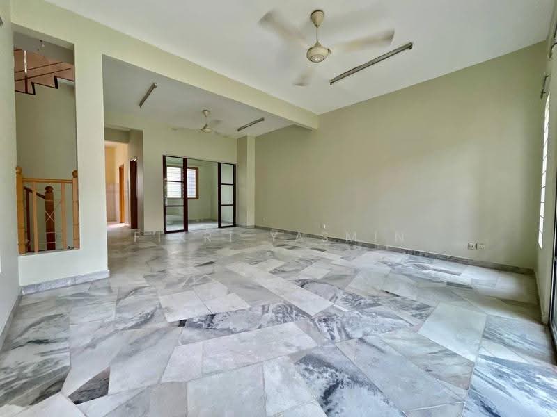 2-storey Terraced House for Sale in Putra Heights (Subang Jaya) - Fikri Yasmin - Living Room - PropertyGuru.com.my
