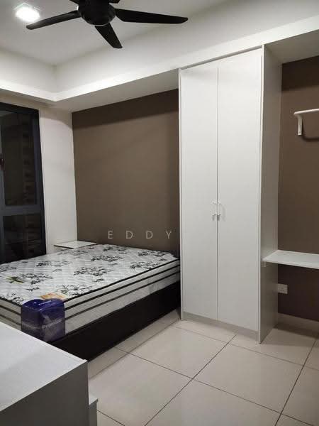 Kediaman Servis untuk Disewa di Kenwingston Platz - Eddy . - Bedroom - PropertyGuru.com.my