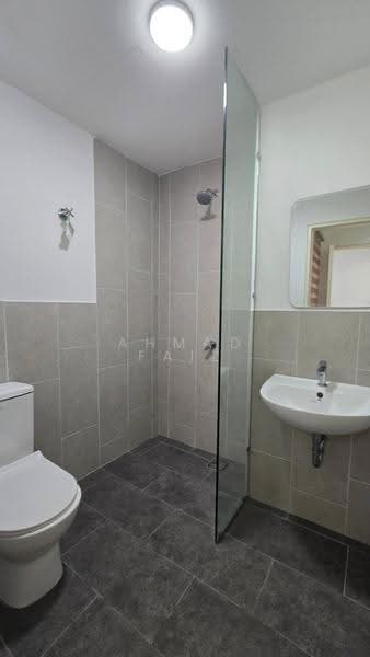 Townhouse for Rent in Dengkil (Selangor) - Ahmad Faiz - Bathroom - PropertyGuru.com.my