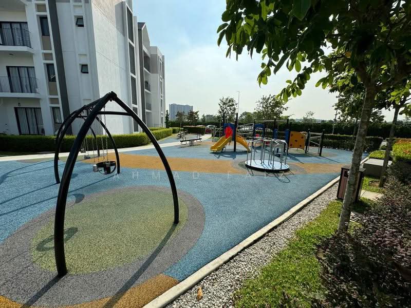 Townhouse for Rent in Dengkil (Selangor) - Ahmad Faiz - Exterior - PropertyGuru.com.my