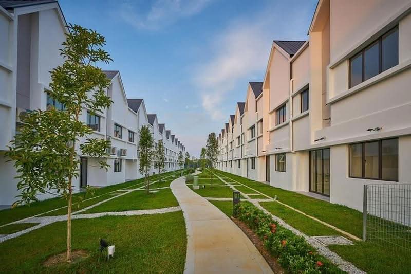 Townhouse for Rent in Dengkil (Selangor) - Ahmad Faiz - Exterior - PropertyGuru.com.my