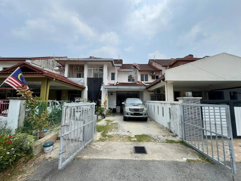 2-storey Terraced House for Sale in Bandar Baru Bangi (Selangor) - Yasmin Sulaiman - Exterior - PropertyGuru.com.my