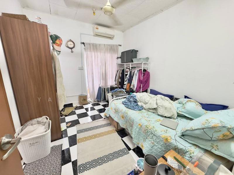 2-storey Terraced House for Sale in Bandar Baru Bangi (Selangor) - Yasmin Sulaiman - Bedroom - PropertyGuru.com.my