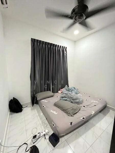 Pangsapuri untuk Disewa di Residensi Hijauan Lumayan - Vincent Chye - Bedroom - PropertyGuru.com.my