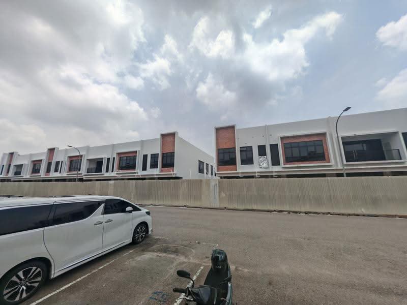 Shop for Rent in Taman Pelangi Indah (Ulu Tiram) - Calvin Lee - Exterior - PropertyGuru.com.my