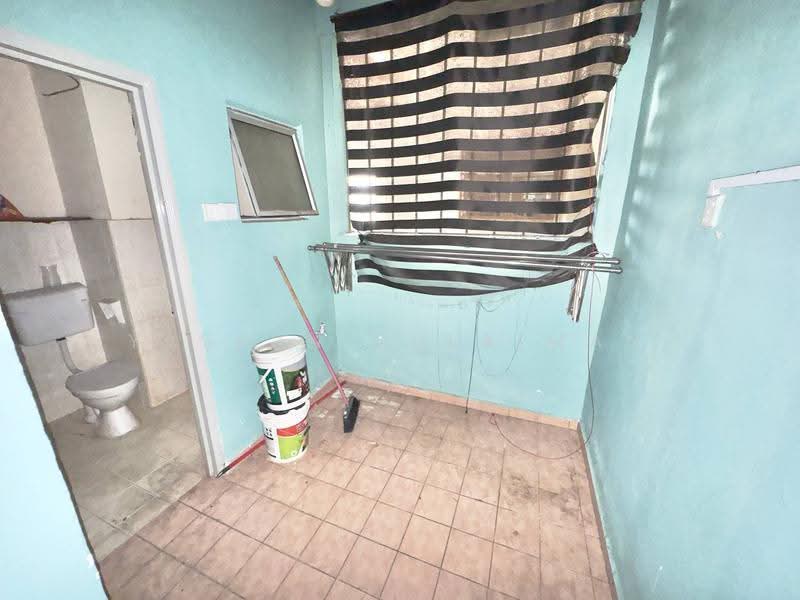 Condominium for Sale at Casa Suria - Yasmin Sulaiman - Bathroom - PropertyGuru.com.my