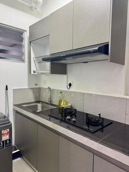 Condominium for Rent at Lakefront Homes - Siti Haila - Kitchen - PropertyGuru.com.my