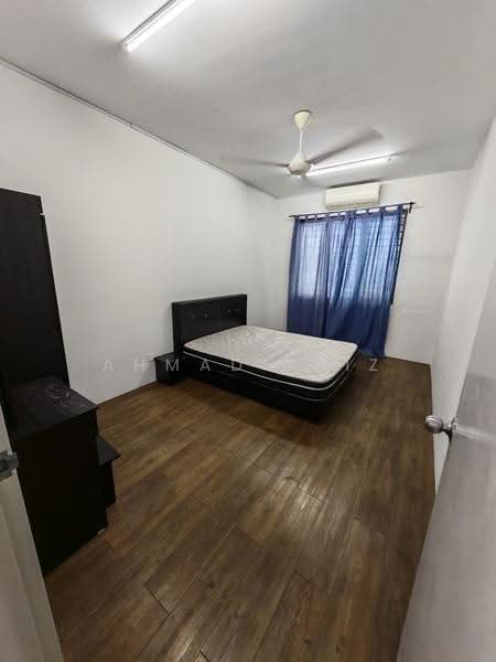 2-storey Terraced House for Rent in Dengkil (Selangor) - Ahmad Faiz - Bedroom - PropertyGuru.com.my