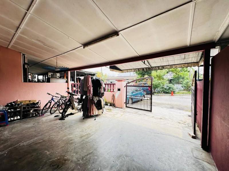 1-storey Terraced House for Sale in Puchong (Selangor) - Yasmin Sulaiman - Exterior - PropertyGuru.com.my