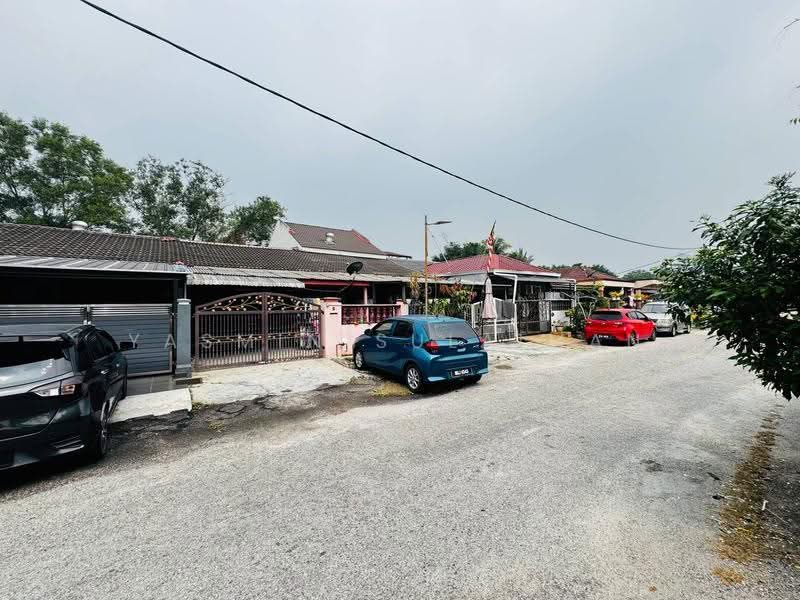 1-storey Terraced House for Sale in Puchong (Selangor) - Yasmin Sulaiman - Exterior - PropertyGuru.com.my