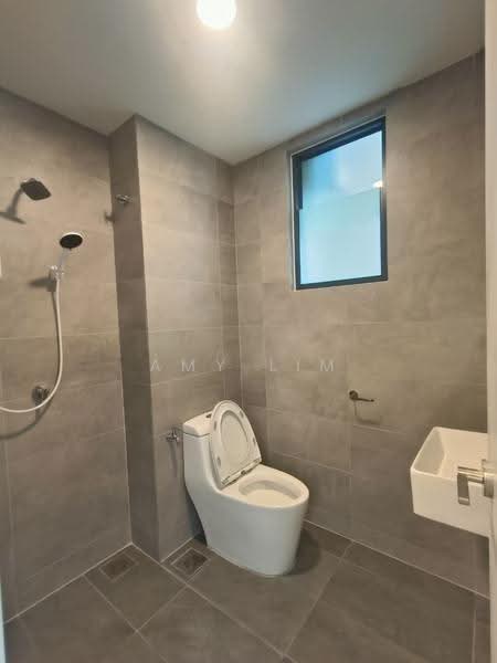 Service Residence for Rent at SUNSURIA FORUM SERVICED APARTMENT - Amy Lim - Bathroom - PropertyGuru.com.my