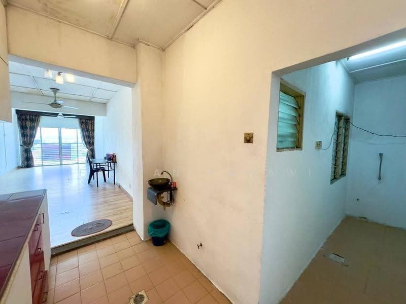 Apartment for Sale at Puchong Permata 3 - Fauran Nawawi - Living Room - PropertyGuru.com.my