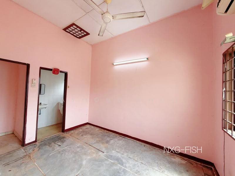 Rumah Teres untuk Dijual di Shah Alam (Selangor) - Raymond Choo - Bathroom - PropertyGuru.com.my