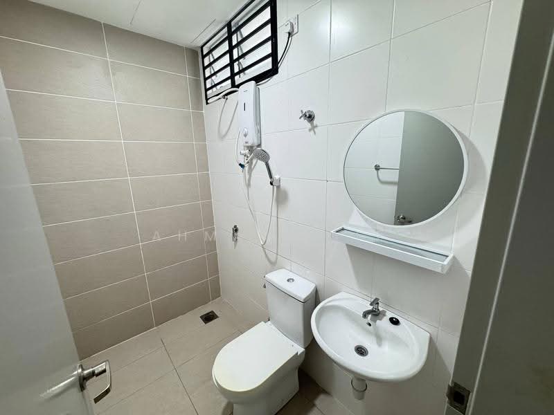 Rumah Bandar untuk Disewa di Dengkil (Selangor) - Ahmad Faiz - Bathroom - PropertyGuru.com.my