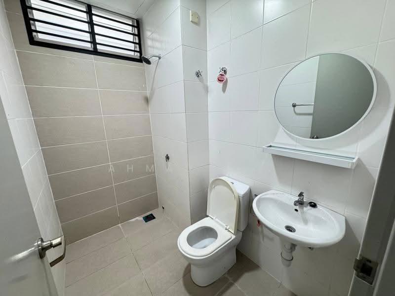 Rumah Bandar untuk Disewa di Dengkil (Selangor) - Ahmad Faiz - Bathroom - PropertyGuru.com.my