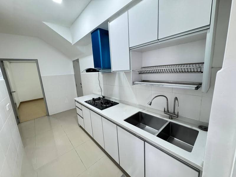 Rumah Bandar untuk Disewa di Dengkil (Selangor) - Ahmad Faiz - Kitchen - PropertyGuru.com.my
