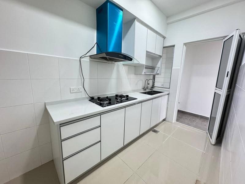 Rumah Bandar untuk Disewa di Dengkil (Selangor) - Ahmad Faiz - Kitchen - PropertyGuru.com.my