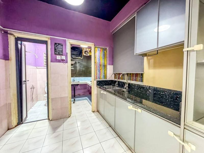 Apartment for Sale at Amazing Heights - Fauran Nawawi - PropertyGuru.com.my