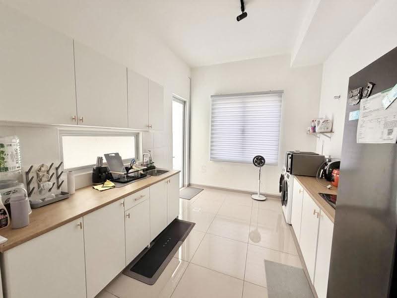2-storey Terraced House for Sale in Eco Forest (Semenyih) - Alif Saad - Kitchen - PropertyGuru.com.my