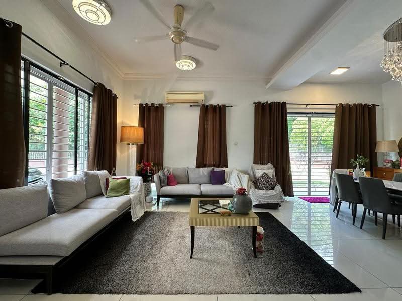 3-storey Terraced House for Rent in Sutera Damansara (Damansara Damai) - Jasemin Chia - Living Room - PropertyGuru.com.my